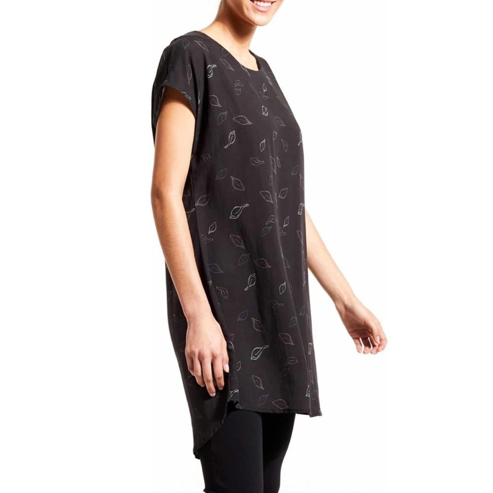 Black Leaf Print Women's Tunic